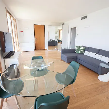 Holiday home Terrazze Di Costa - Gardegna 3 *